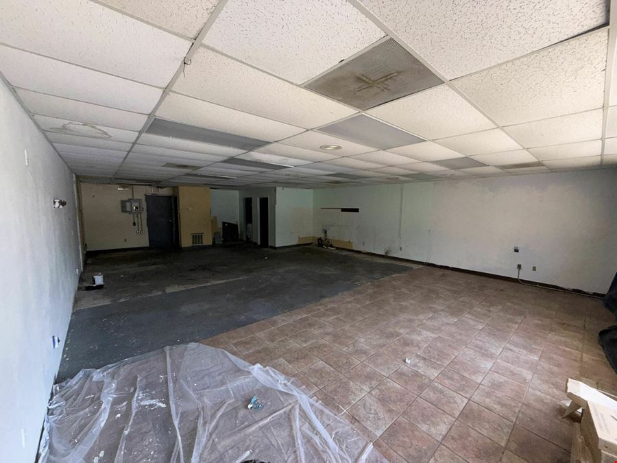 Osceola Plaza Units For Lease