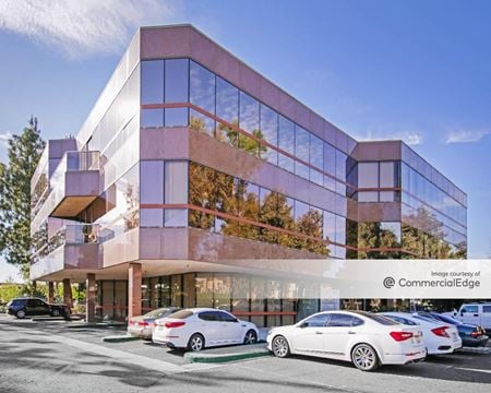 Office space for Rent at 23734 Valencia Blvd in Santa Clarita