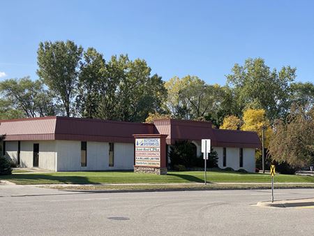 2400 County Road D W - New Brighton