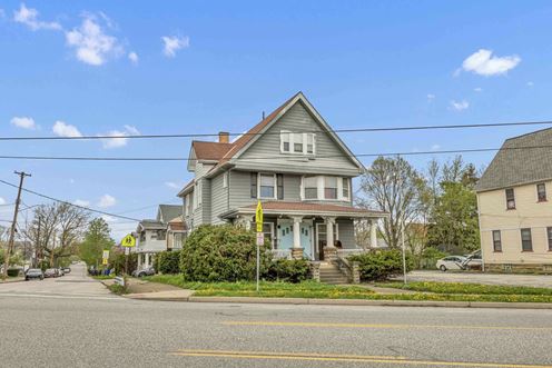 4438 Pearl Rd