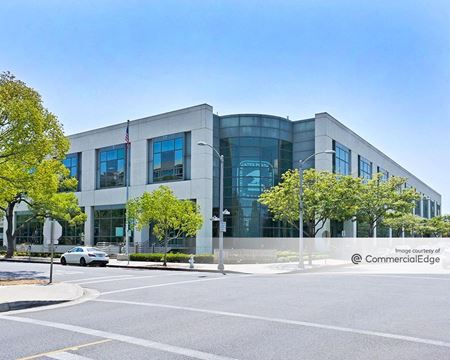Office space for Rent at 325 North Maple Drive in Beverly Hills