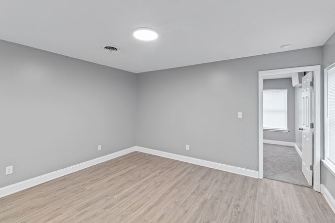 10 Unit Apartment in off Bardstown Rd