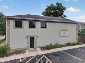 645 W Main St