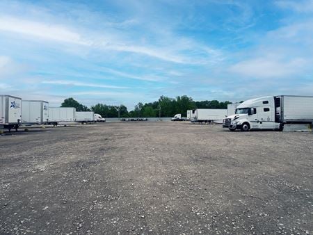 Photo of commercial space at 3130 Valleyview Dr in Columbus