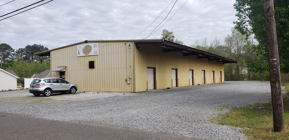 Free Standing 4,800 SF Industrial/Warehouse Bldg.