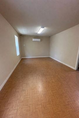 9310 Converse Business Ln