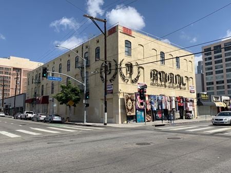 Office space for Rent at 1045 S los Angeles st. in Los Angeles