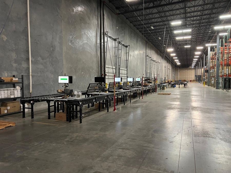 South Charlotte Warehouse Space #1660