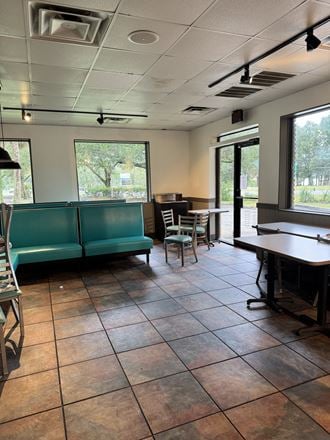 1583 Apalachee Pkwy