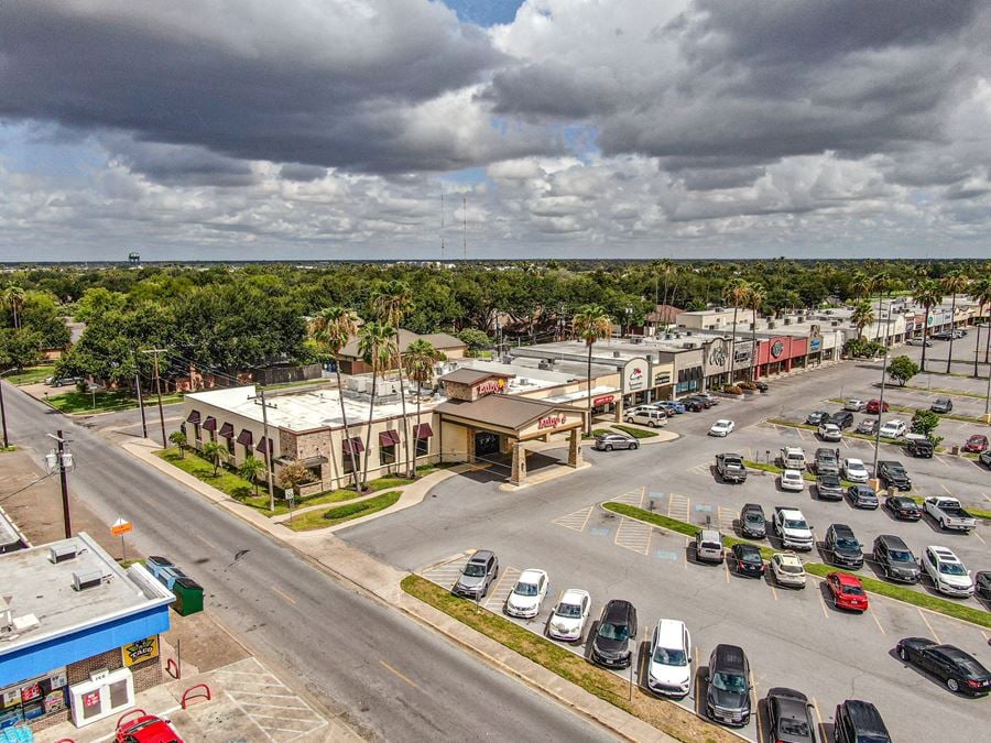 5007 & 6001 N 10th St-Town & Country Shopping Center