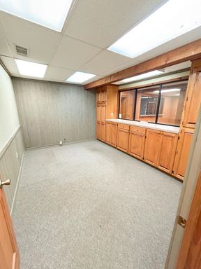 Office for Sale in Petal