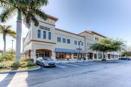 Retail space for Rent at 15517 NW 67 Ave in Miami Lakes