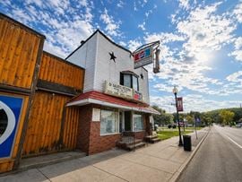 1st Fl Retail/Restaurant 2nd Fl Owner Unit
