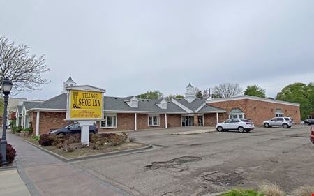 Photo of commercial space at 33224 Grand River Ave in Farmington