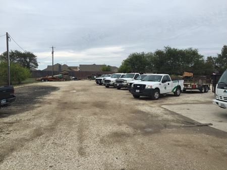 Photo of commercial space at 633 Rose Garden Dr in Mckinney