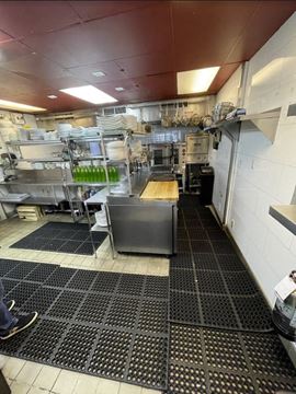 Union Square TURNKEY RESTAURANT BAR / CAFE FULLY EQUIPPED