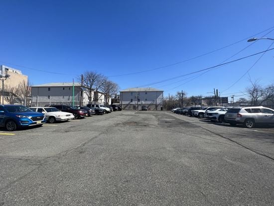 1042 BROAD NEWARK LLC