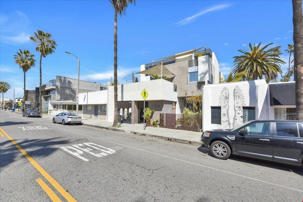 1319 Abbot Kinney