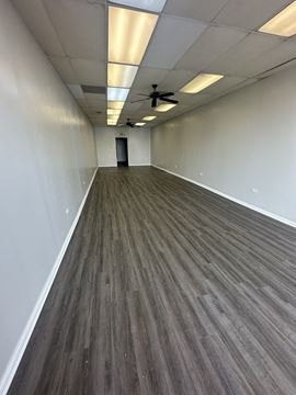 Retail Space at Glenview and Waukegan Intersection