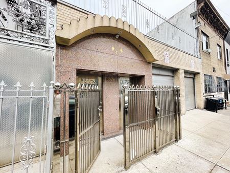 Photo of commercial space at 404 Onderdonk Ave in Ridgewood
