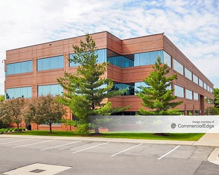 5250 Corporate Drive - Troy
