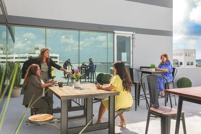 Quest Workspaces - Quest - Two Doral Center