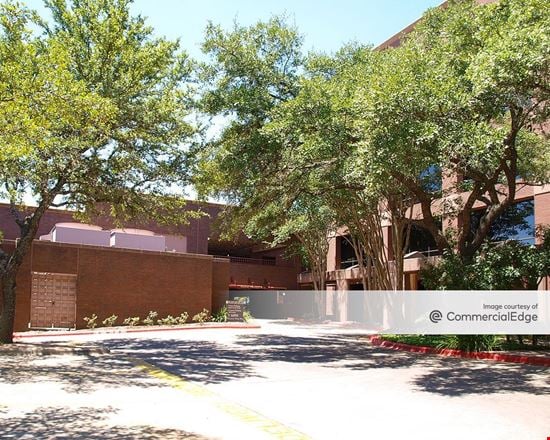 Barton Oaks Plaza II