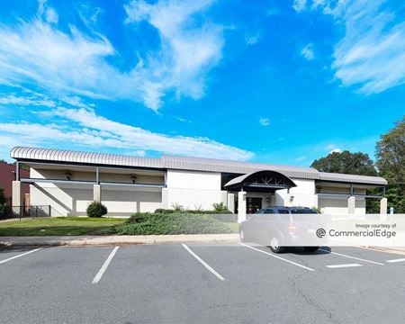 Photo of commercial space at 2825 Reynolda Road in Winston-Salem