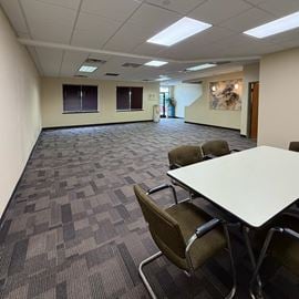 2475 Maplewood Drive W #113