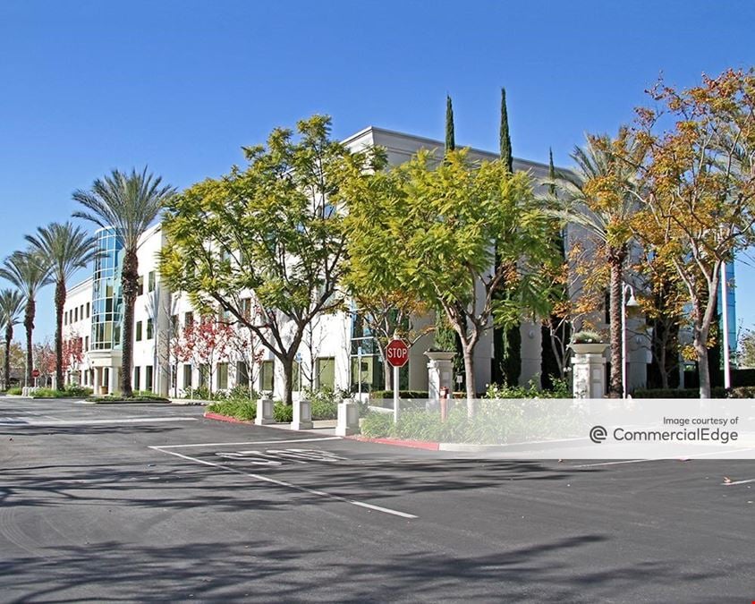 Gateway Corporate Center - 21680 Gateway Center Drive