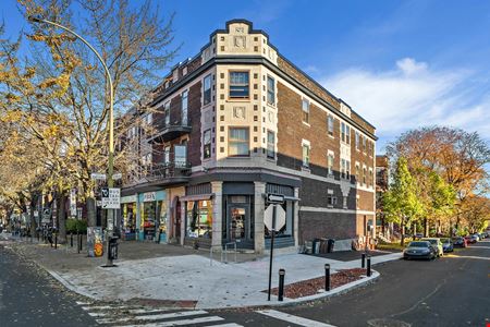 Retail space for Rent at 5674, rue Sherbrooke Ouest in Montréal