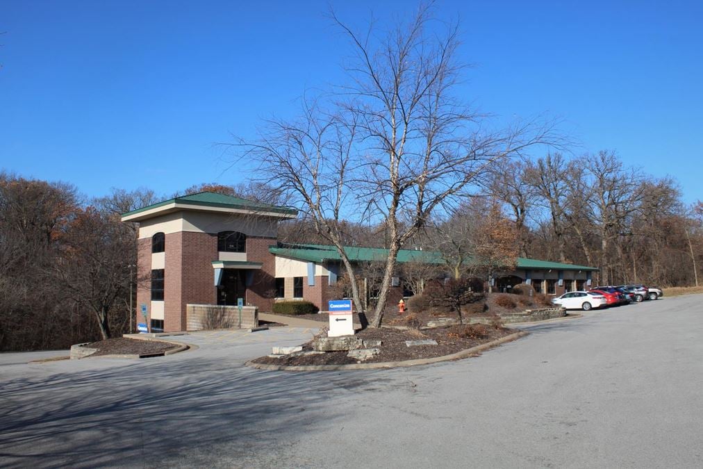 555 Valley View Drive, Moline, IL