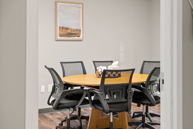 Modern Cowork - Toccoa