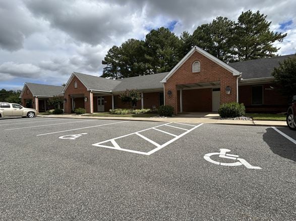 508 Idlewild Avenue, Suite 3