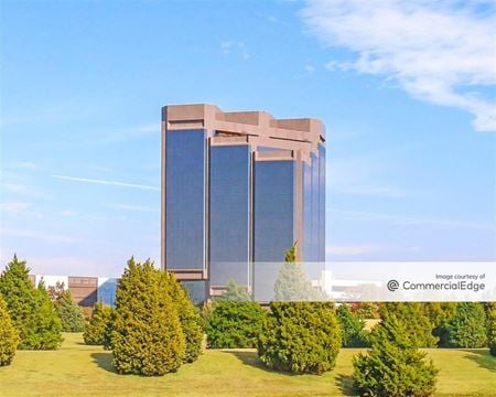 Office space for Rent at 9000 Cameron Pkwy in Oklahoma City