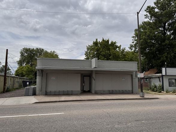 Retail space for Sale at 137 S Lincoln Ave in Loveland