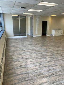 259 King Street W