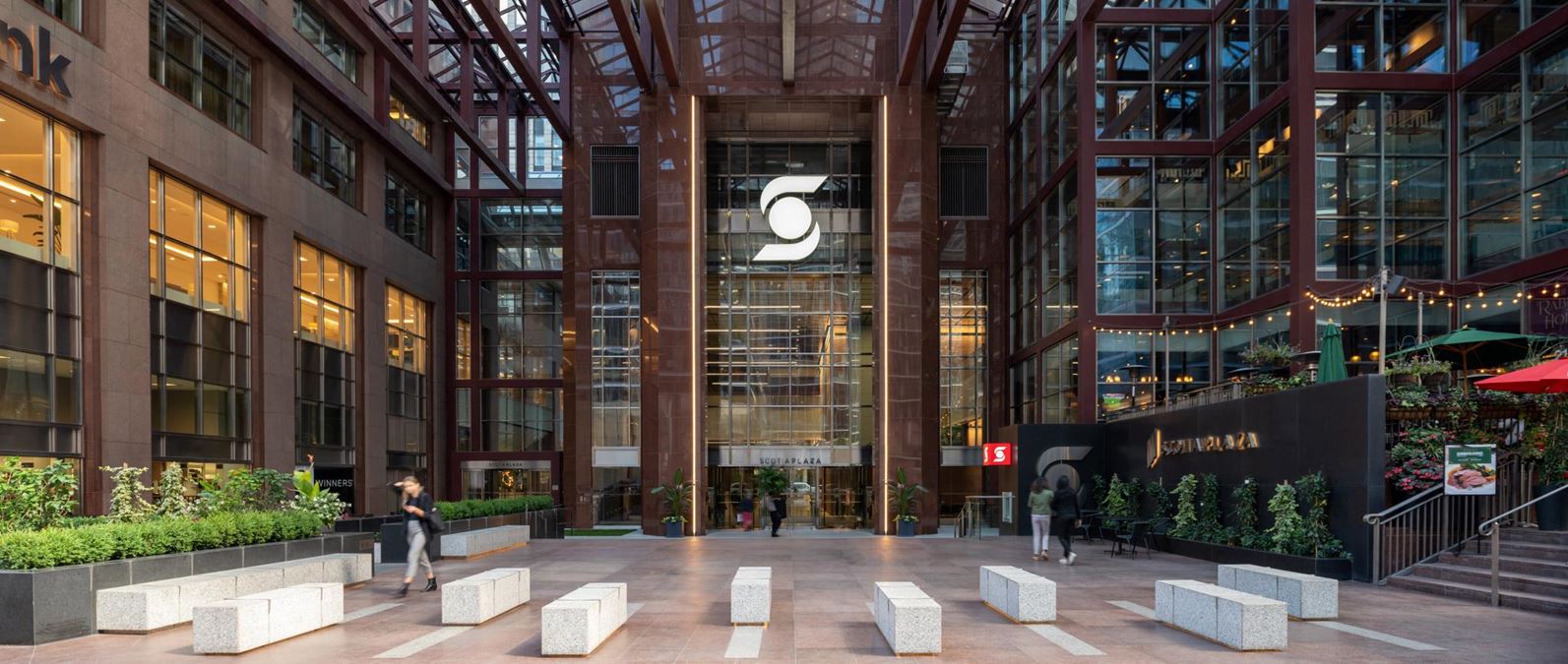 Scotia Plaza - 4 King Street Concourse