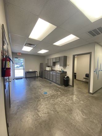 Retail/Office/Flex I-45 Building for Sale