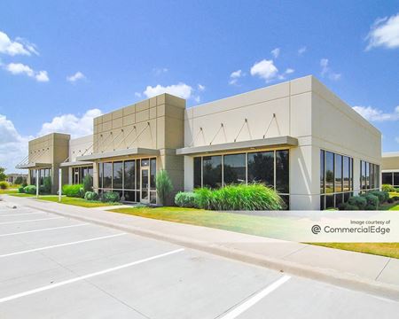 Photo of commercial space at 760 North Watters Road in Allen