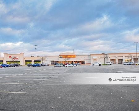 Retail space for Rent at 45600 Utica Park Blvd in Utica