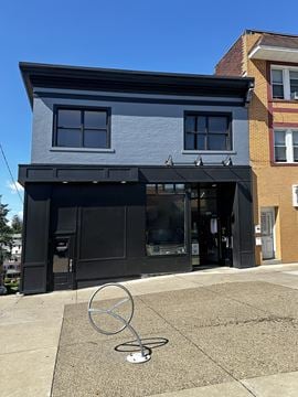 Investment or Owner-Occupier Opportunity: 6,886 SF Building Renovated for Office/Retail