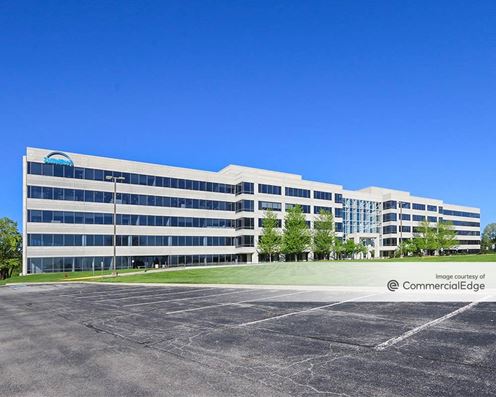 Three Woodfield Crossing