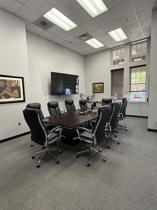 Charming Garden Office Space in Downtown Grapevine