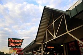 Iroquois Manor Shopping Center