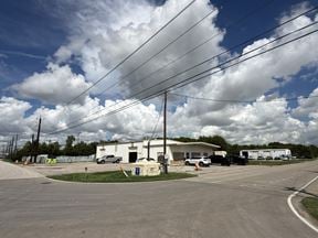 201 N 16th St, La Porte, TX 77571- 5,000 SF IND WAREHOUSE ON +/- 1 ACRE LOT