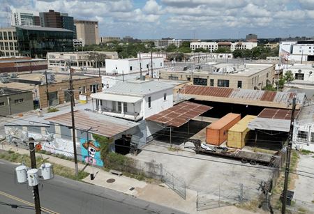 Photo of commercial space at 901 N Alamo in San Antonio