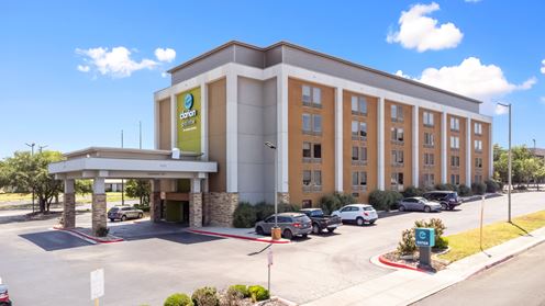 Sleep Inn & Suites