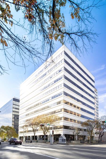 700      Space Photo Gallery 1