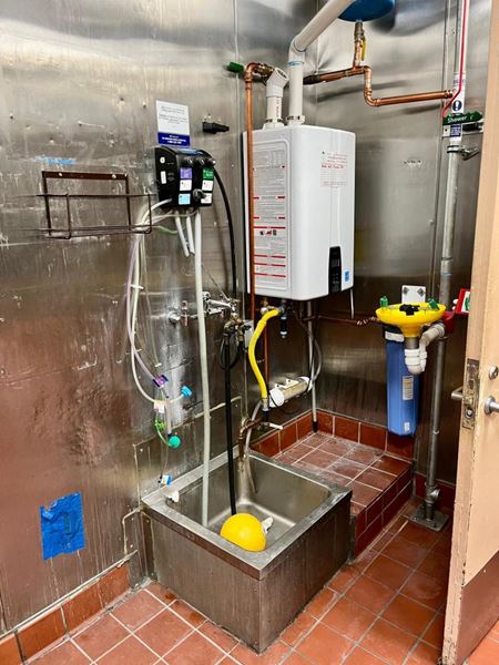 713      Space Photo Gallery 13